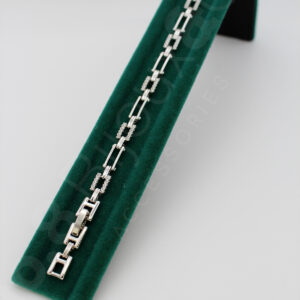 Xuping Beyaz Altın Görünümlü Taşlı Geometrik Bağlantı Zincir Bileklik (17,5 + 2 Cm Ayarlanabilir) - Görsel 3