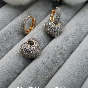 Xuping Rose Altın Rengi Kalpli Zarif Işıltılı Pırlanta Görünümlü Taşlı Model Çift Kullanımlı Küpe - Görsel 1