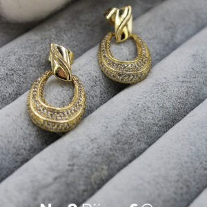 Xuping 14K Altın Rengi Kaplama Hilal Form Oval Taşlı Zarif Işıltılı Modern Küpe - Görsel 1