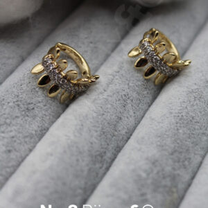 Xuping 14k Altın Rengi Yaprak Figürlü Zirkon Taşlı Şık Kadın Küpe - Görsel 1