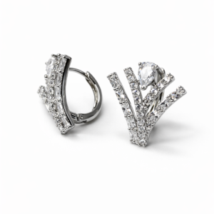 Gümüş Renk V Kesim Özel Tasarım Taş Detaylı Küpe - Görsel 1